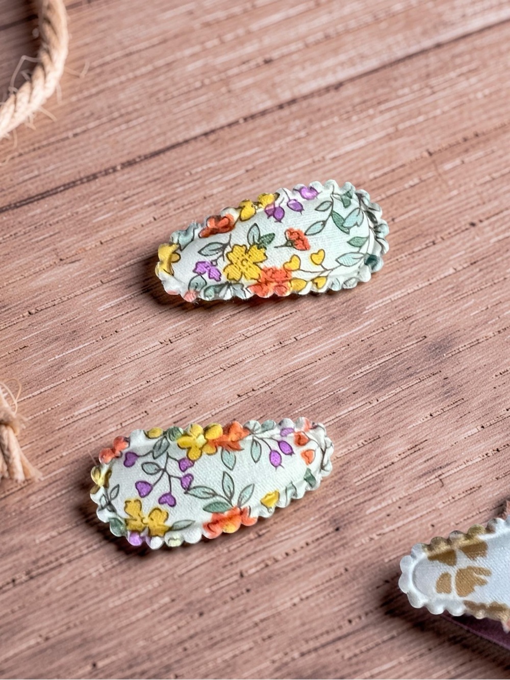 Floral Fabric Covered Scalloped Snap Hair Clips Cottagecore Liberty Style Set - Picture 11 of 13